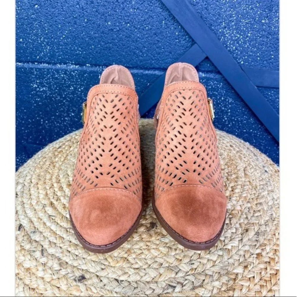 6/6.5/8/8.5 Buckled cutout suede ankle booties brown orange - Picture 5 of 11